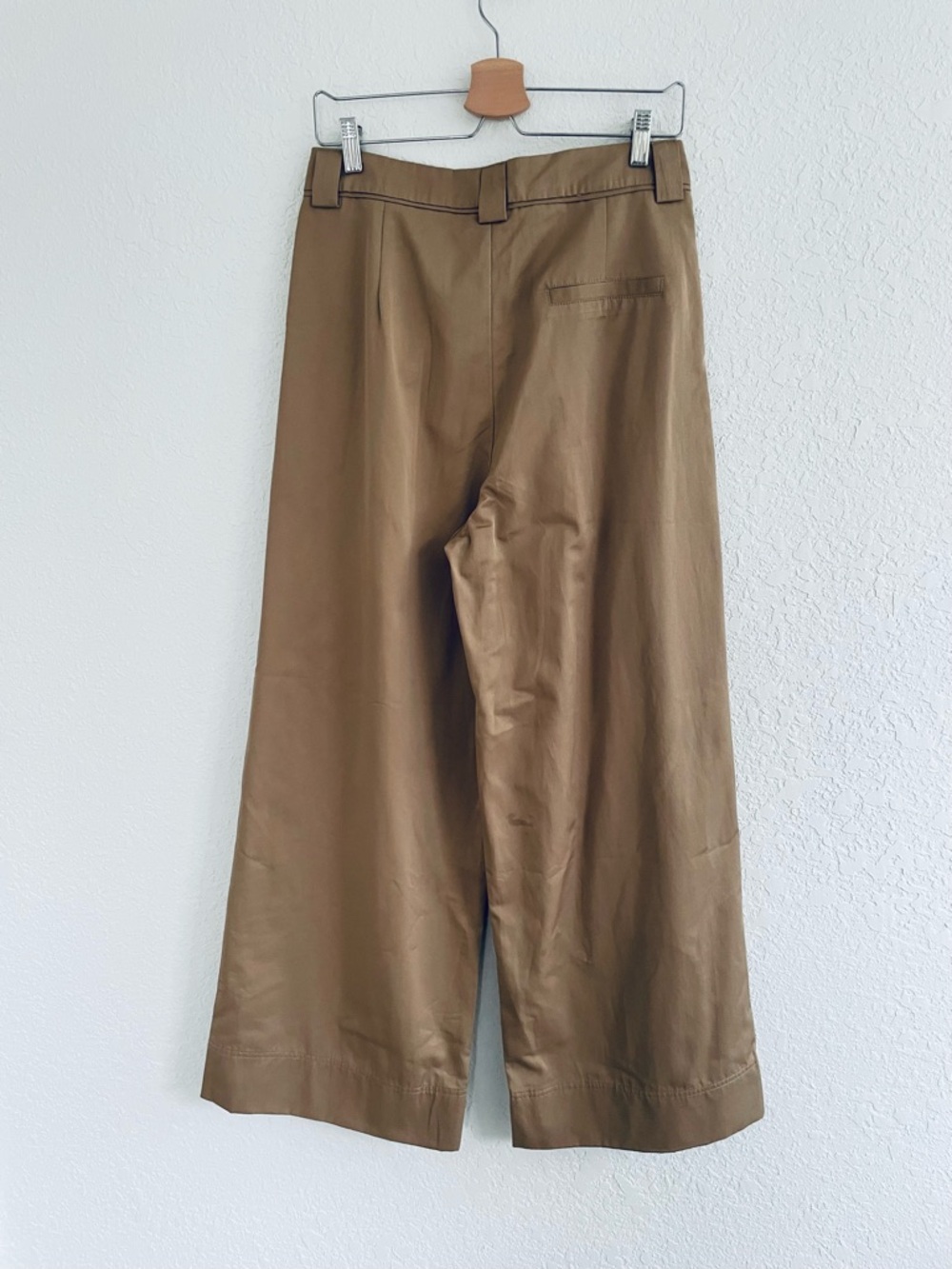 High-Waist Wide Leg Pants in Khaki - Picture 4 of 14